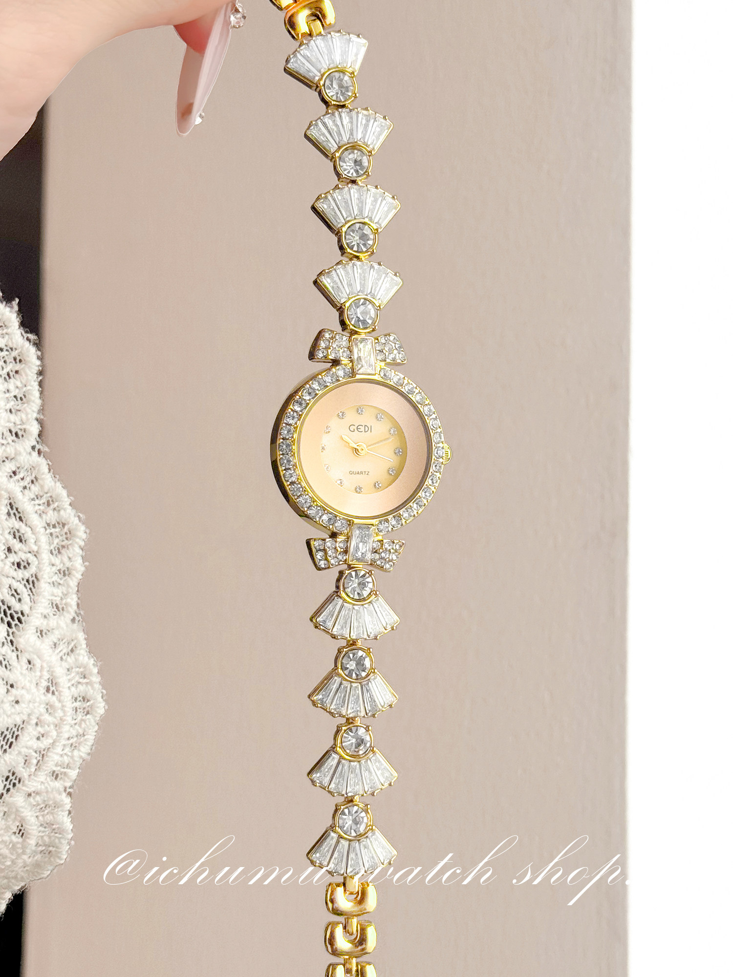 Luxury Watch With Bracelet - Relógio Feminino Mermaid de Luxo Leve