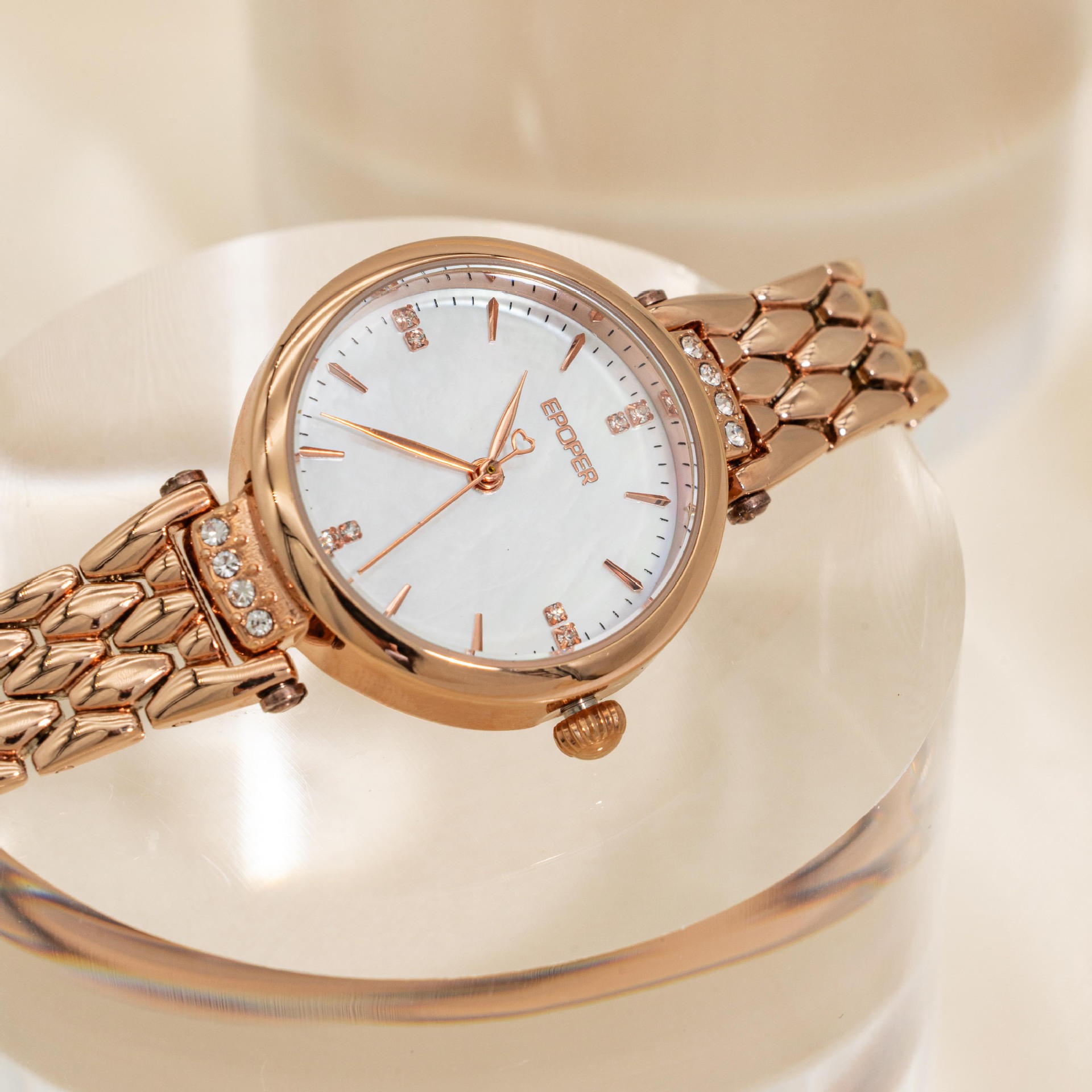 Novo relógio elegante e luxuos - Luxury Watch Values avaliação e preço